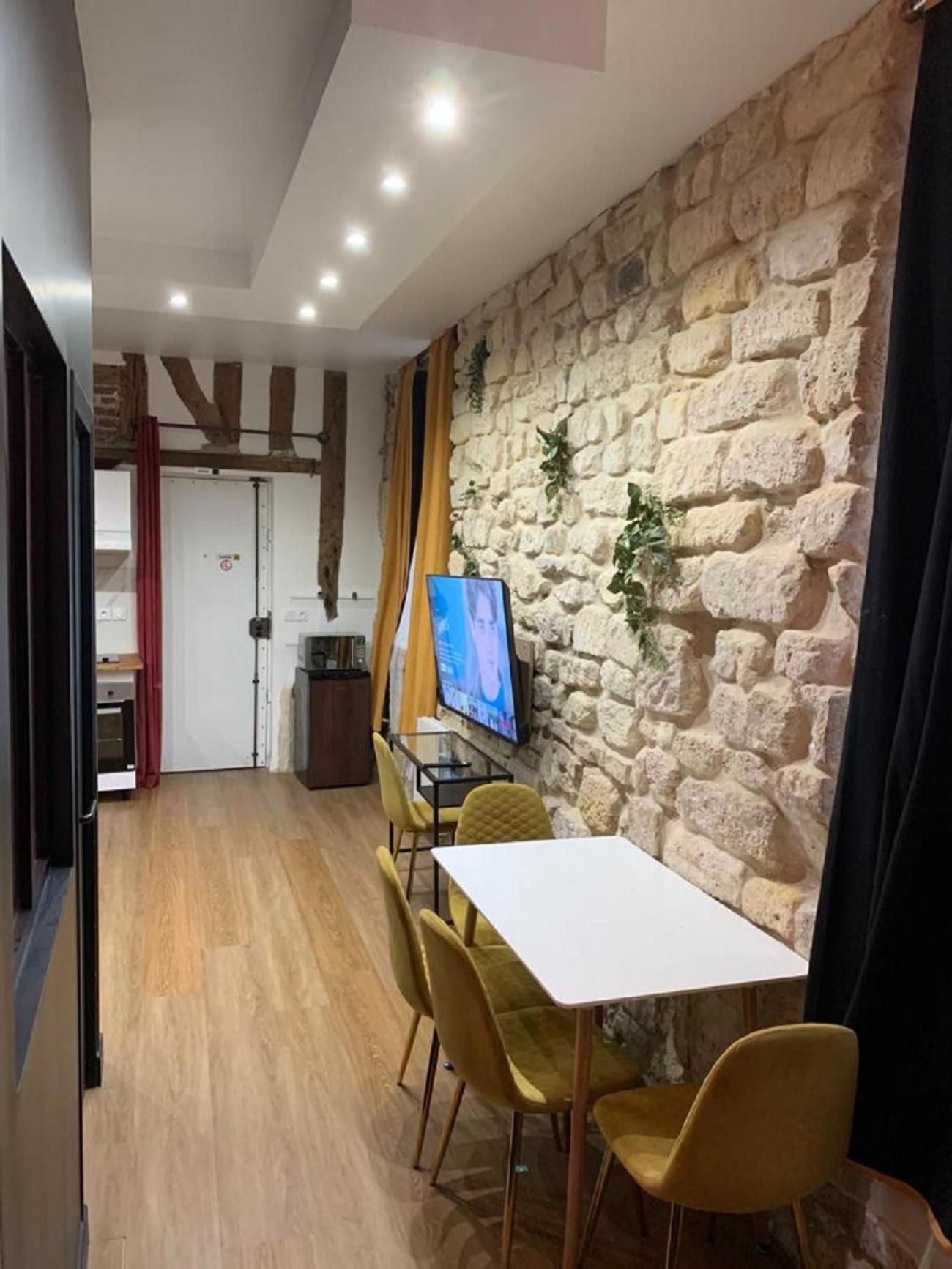 154 - Urban Atelier Home Cinema In Paris Exterior photo